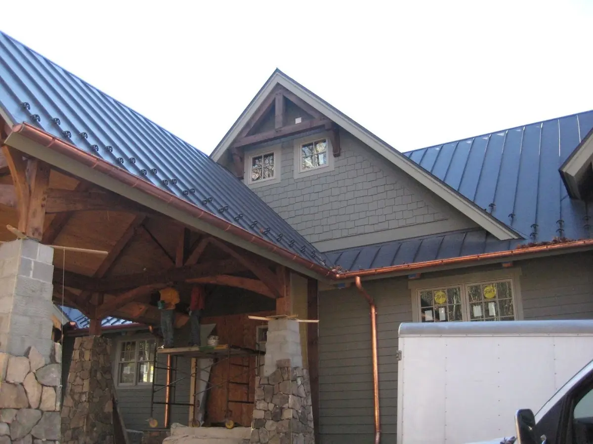 Craftsman Roofing team delivering quality roofing work in Startup